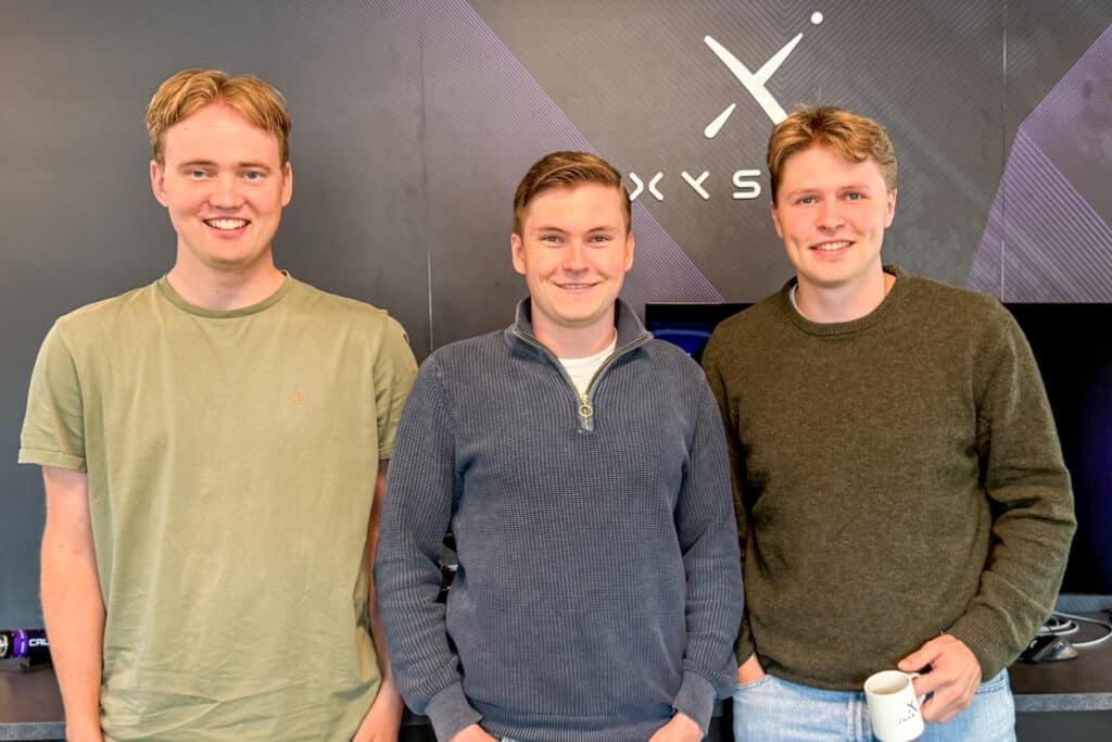 Summer students at Ixys