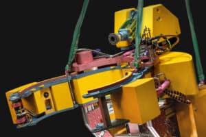 IK Subsea´s ROV-deployable tools for operations under an FPSO turret. With complete control system from Ixys.