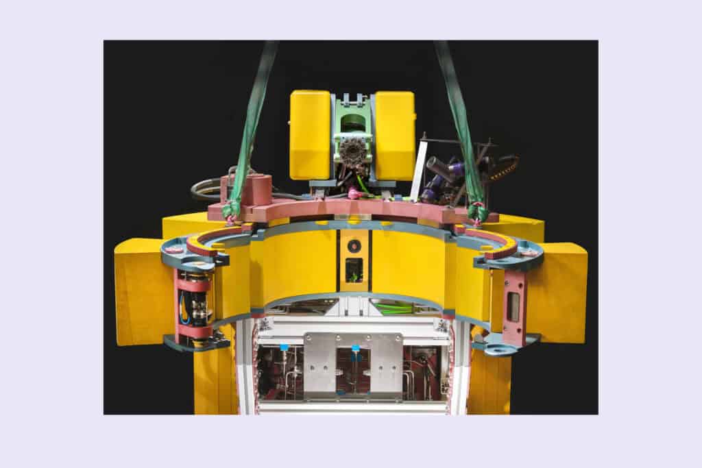 IK Subsea´s ROV-deployable tools for operations under an FPSO turret. With complete control system from Ixys.