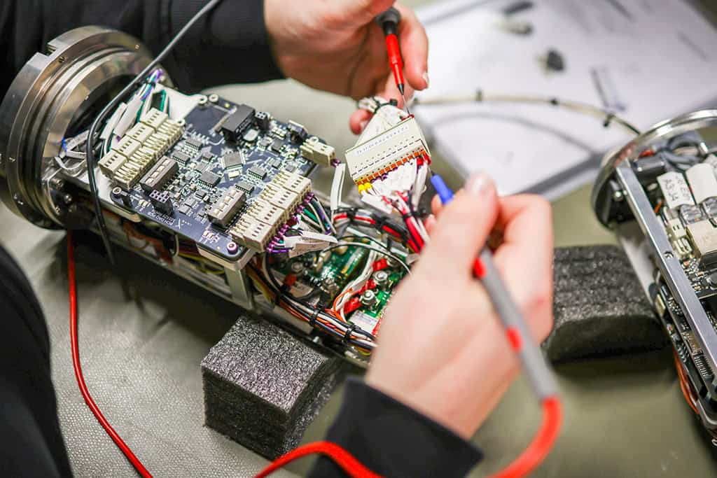 Assembly of control system at Ixys.